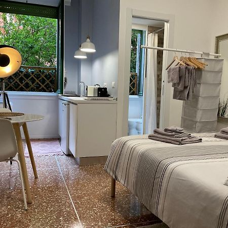 Studio 25 Apartment - Near Metro M3 ميلان المظهر الخارجي الصورة