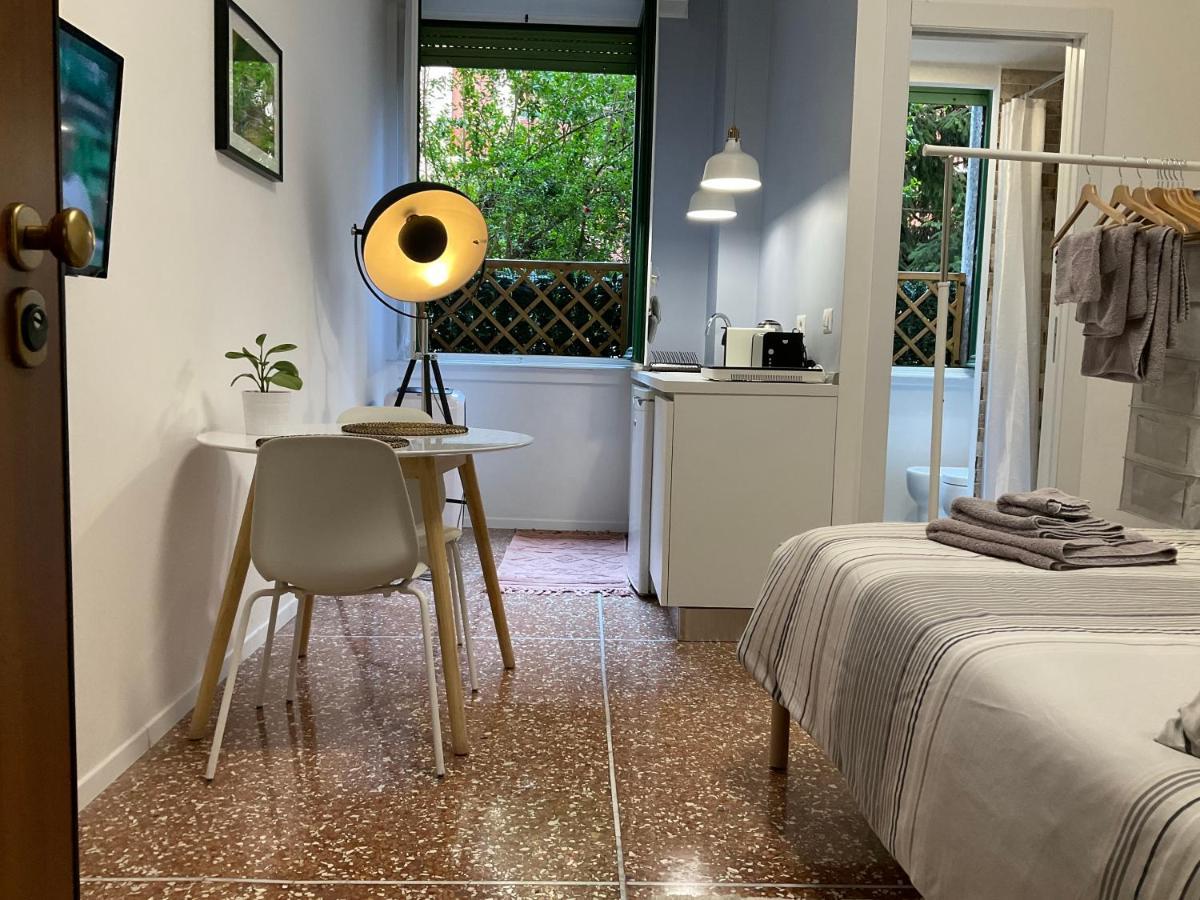Studio 25 Apartment - Near Metro M3 ميلان المظهر الخارجي الصورة