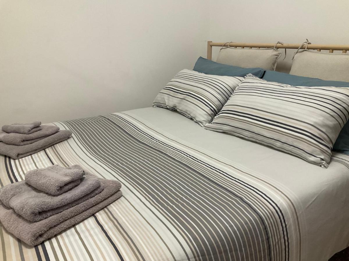 Studio 25 Apartment - Near Metro M3 ميلان المظهر الخارجي الصورة