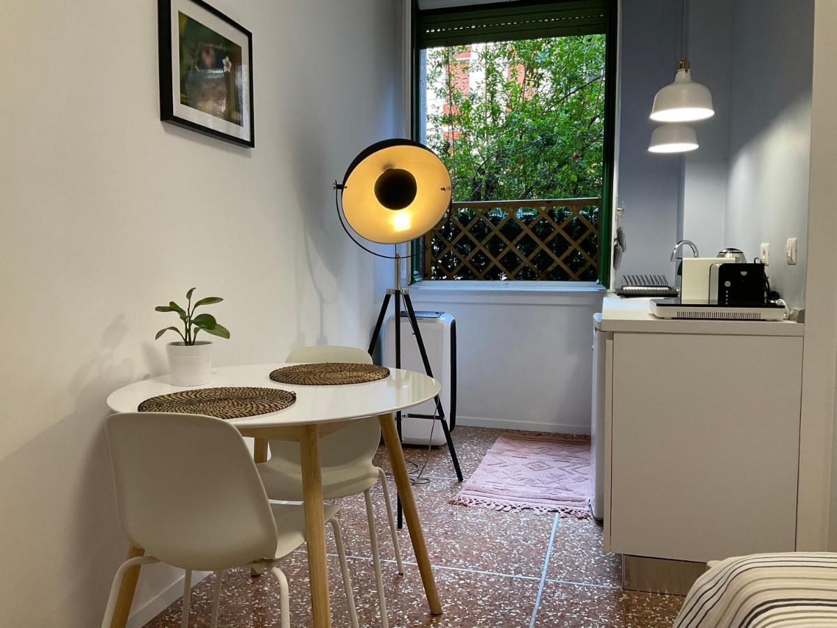 Studio 25 Apartment - Near Metro M3 ميلان المظهر الخارجي الصورة
