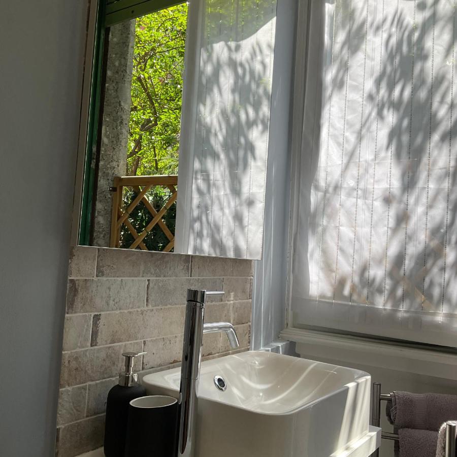Studio 25 Apartment - Near Metro M3 ميلان المظهر الخارجي الصورة