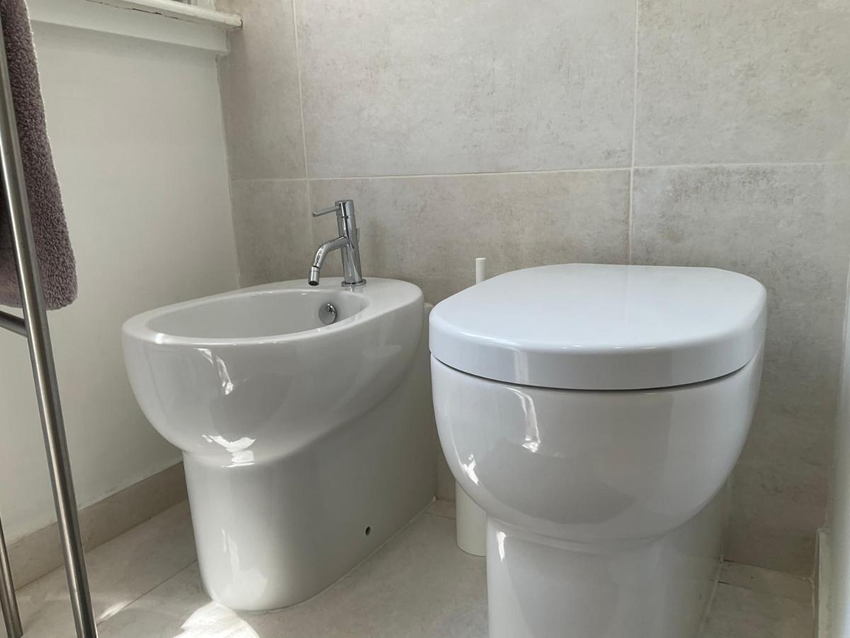 Studio 25 Apartment - Near Metro M3 ميلان المظهر الخارجي الصورة